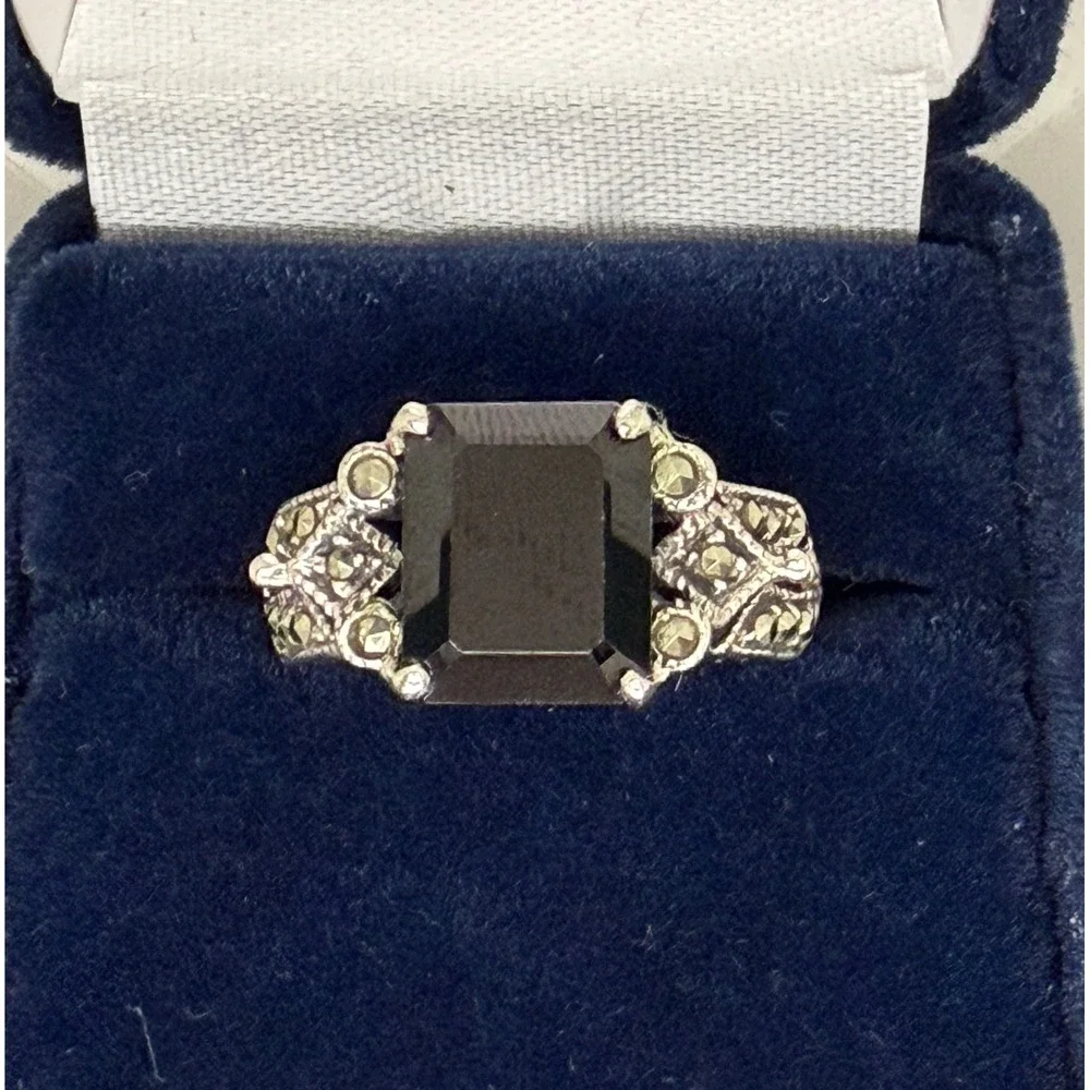 925 Silver Emerald Cut Black Stone Marcasite Accent Vintage Style Ring Size 6.75